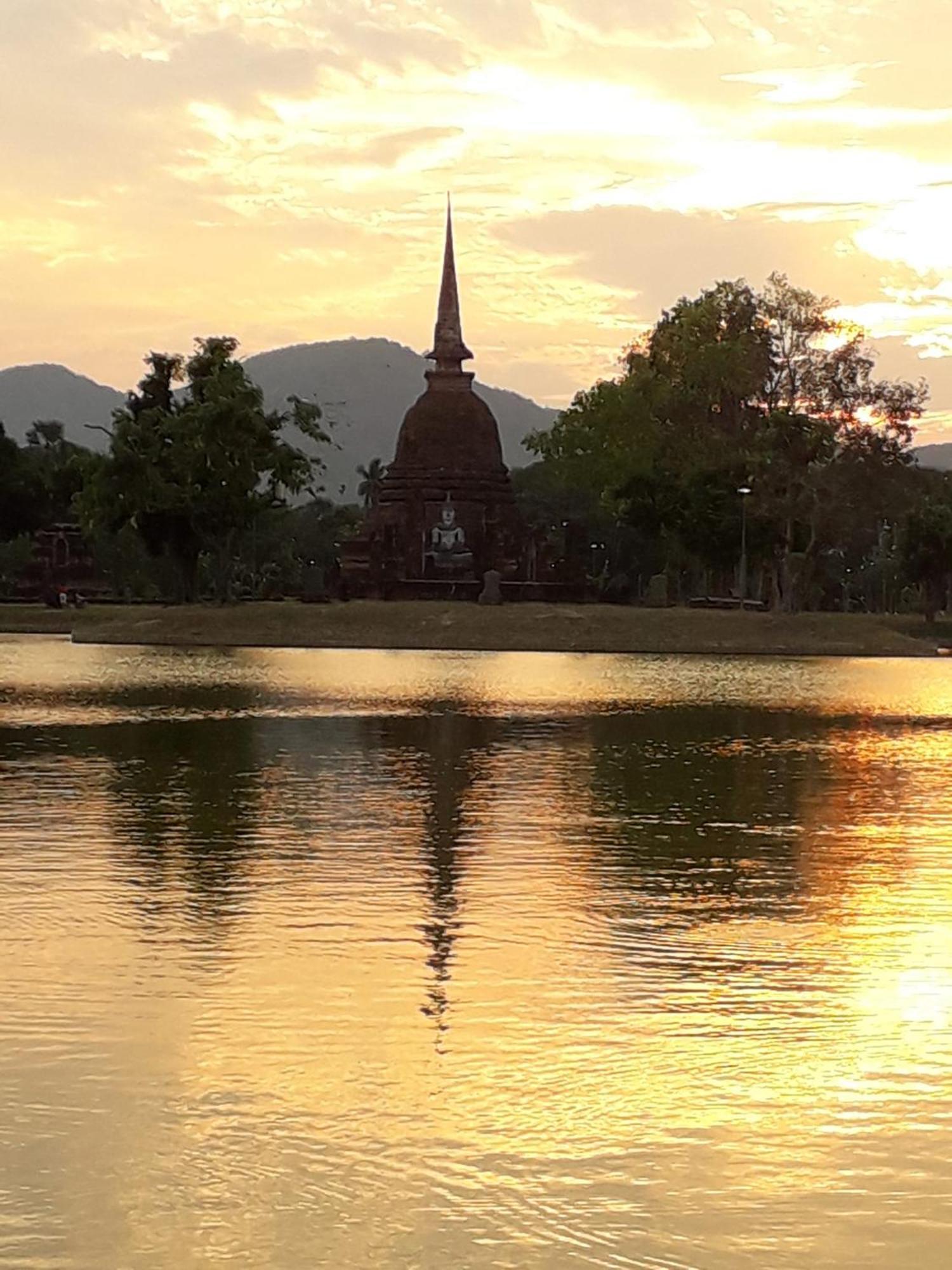 Toon Guesthouse Sukhothai Exterior photo